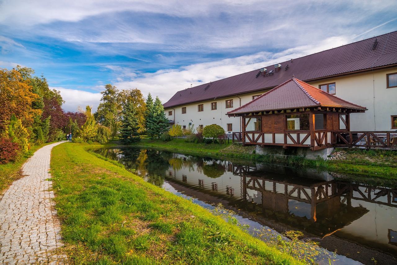 Hotel Karczyce Exteriér fotografie
