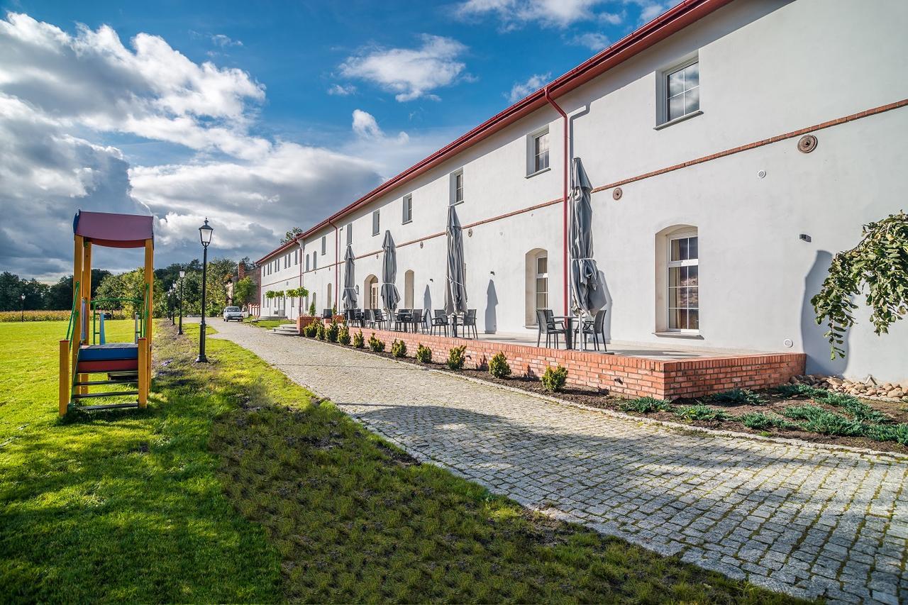 Hotel Karczyce Exteriér fotografie