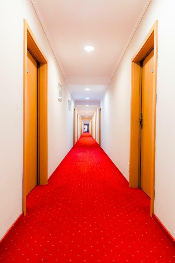 Hotel Karczyce Exteriér fotografie